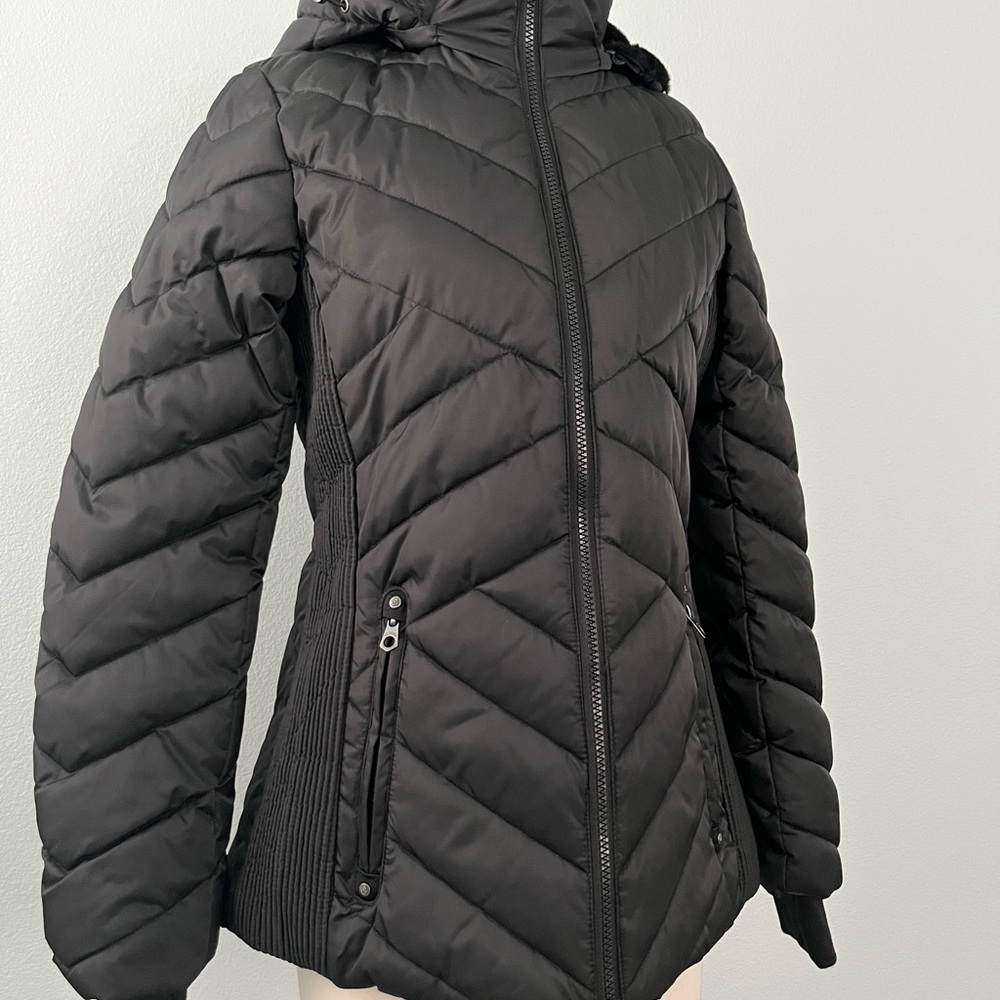 Nautica Black Puffer Jacket with Quilted Design